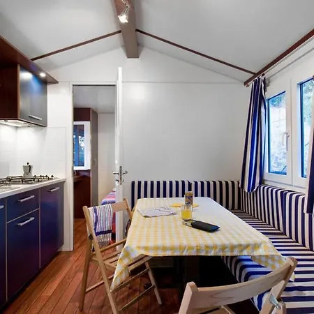 Resort Village Rosselba Le Palme 3*